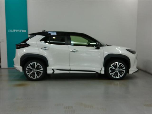 ヤリスクロス ハイブリッドＺ　ハイブリッド　ワンオーナー　電動シート　安全装備　衝突被害軽減システム　横滑り防止機能　ＡＢＳ　エアバッグ　オートクルーズコントロール　盗難防止装置　ナビ　バックカメラ　ＥＴＣ　ドラレコ　スマートキー（7枚目）