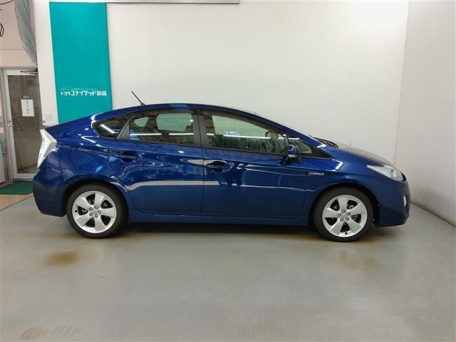 プリウス Ｇツーリングセレクション　ハイブリッド　ワンオーナー　安全装備　横滑り防止機能　ＡＢＳ　エアバッグ　オートクルーズコントロール　盗難防止装置　ナビ　バックカメラ　ＥＴＣ　ミュージックプレイヤー接続可　ＣＤ　スマートキー（8枚目）