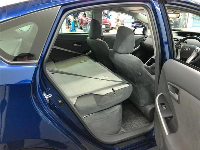 プリウス Ｇツーリングセレクション　ハイブリッド　ワンオーナー　安全装備　横滑り防止機能　ＡＢＳ　エアバッグ　オートクルーズコントロール　盗難防止装置　ナビ　バックカメラ　ＥＴＣ　ミュージックプレイヤー接続可　ＣＤ　スマートキー（25枚目）