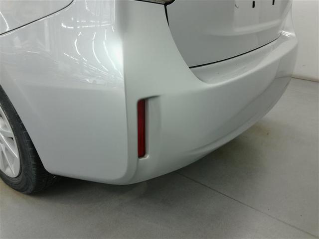 プリウスアルファ Ｓ　ハイブリッド　ワンオーナー　安全装備　横滑り防止機能　ＡＢＳ　エアバッグ　盗難防止装置　バックカメラ　ＥＴＣ　ミュージックプレイヤー接続可　ＣＤ　スマートキー　キーレス　フル装備　アルミホイール（6枚目）