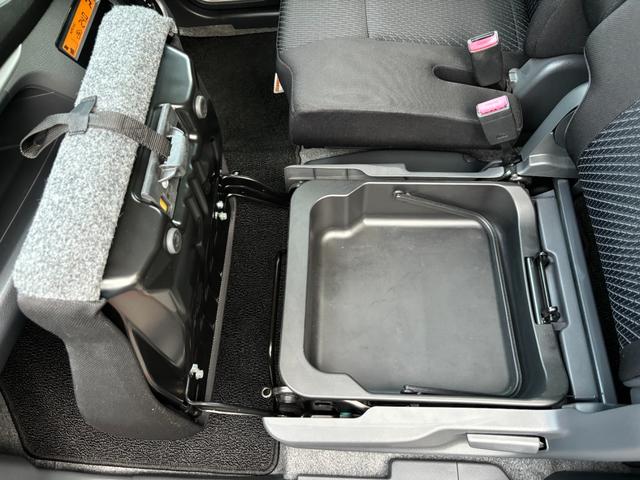 ワゴンＲスティングレー Ｘ　車検　２年　付き　ナビ　ＴＶ　ＥＴＣ　オートライト　ＨＩＤヘッドライト　フォグランプ　革ハンドル　スマートキー（２個）　プッシュスタート　盗難防止システム　１４インチ純正アルミホイール（41枚目）