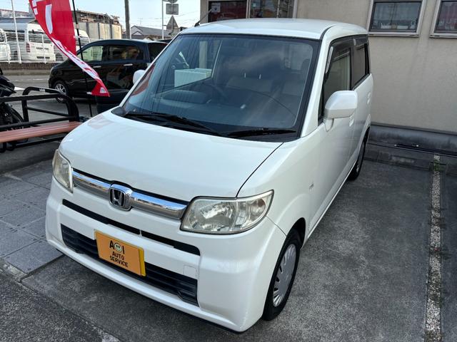 ゼスト Ｇ　車検　２年　付き　タイミングベルト交換済み　社外ＣＤ　キーレスエントリー　合鍵なし　電動格納ドアミラー　ドアバイザー　フロアマット（3枚目）