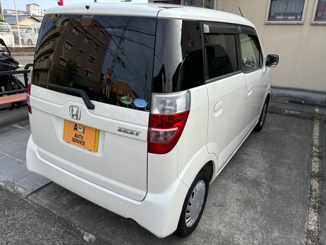 ゼスト Ｇ　車検　２年　付き　タイミングベルト交換済み　社外ＣＤ　キーレスエントリー　合鍵なし　電動格納ドアミラー　ドアバイザー　フロアマット（10枚目）