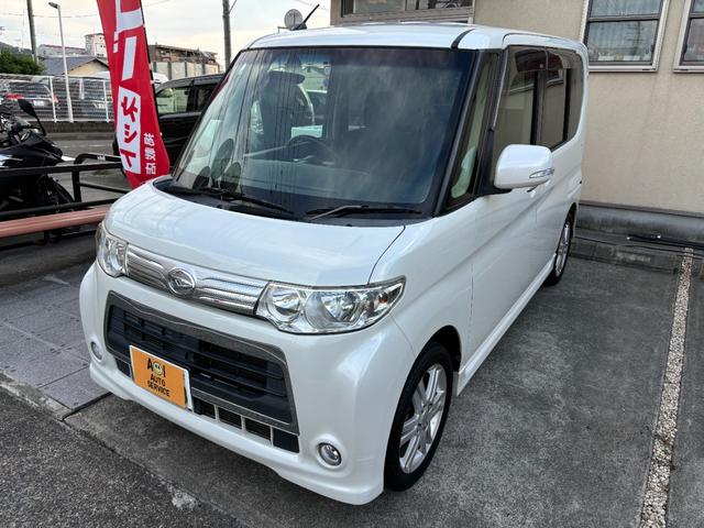 タント カスタムＲＳ　車検　２年　付き　　左後ろ電動スライドドア　１５インチ純正アルミホイール　国産タイヤ　スマートキー（合鍵なし）　社外オーディオ　ドアバイザー　フロアマット（3枚目）