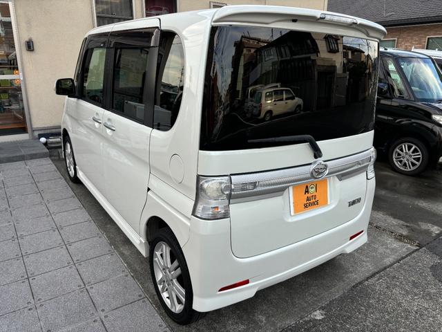 タント カスタムＲＳ　車検　２年　付き　　左後ろ電動スライドドア　１５インチ純正アルミホイール　国産タイヤ　スマートキー（合鍵なし）　社外オーディオ　ドアバイザー　フロアマット（14枚目）