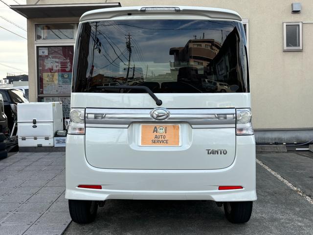 タント カスタムＲＳ　車検　２年　付き　　左後ろ電動スライドドア　１５インチ純正アルミホイール　国産タイヤ　スマートキー（合鍵なし）　社外オーディオ　ドアバイザー　フロアマット（15枚目）