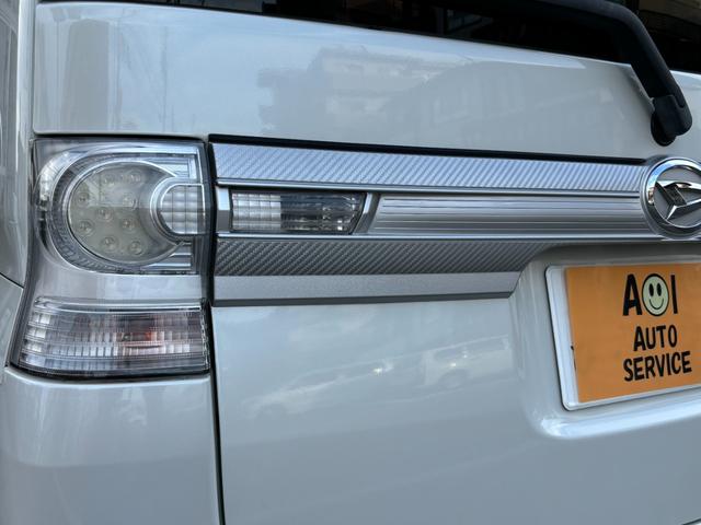 タント カスタムＲＳ　車検　２年　付き　　左後ろ電動スライドドア　１５インチ純正アルミホイール　国産タイヤ　スマートキー（合鍵なし）　社外オーディオ　ドアバイザー　フロアマット（16枚目）