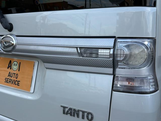 タント カスタムＲＳ　車検　２年　付き　　左後ろ電動スライドドア　１５インチ純正アルミホイール　国産タイヤ　スマートキー（合鍵なし）　社外オーディオ　ドアバイザー　フロアマット（17枚目）