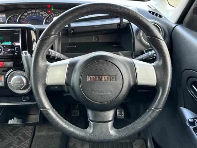 タント カスタムＲＳ　車検　２年　付き　　左後ろ電動スライドドア　１５インチ純正アルミホイール　国産タイヤ　スマートキー（合鍵なし）　社外オーディオ　ドアバイザー　フロアマット（22枚目）