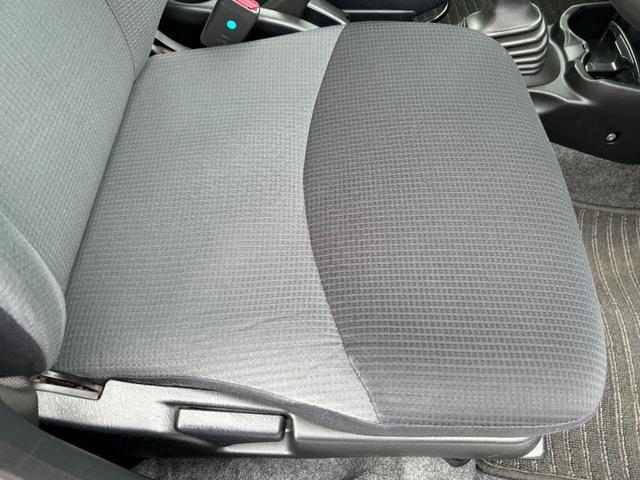 エッセ Ｄ　車検　令和８年６月２９日　まで　５ＭＴ　ローダウン（ＲＳ－Ｒ　Ｔｉ２０００）　前後スタビライザー（ソニカ）　スタビリンク新品　センターマフラー　１３インチ鉄ホイール　フロントリップ　フォグランプ（56枚目）