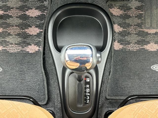 ミラジーノ Ｘ　車検　令和８年９月２０日　まで　走行７８，２００ｋｍ　ＥＴＣ　社外ＣＤ　キーレス　ドアバイザー　フロアマット（23枚目）