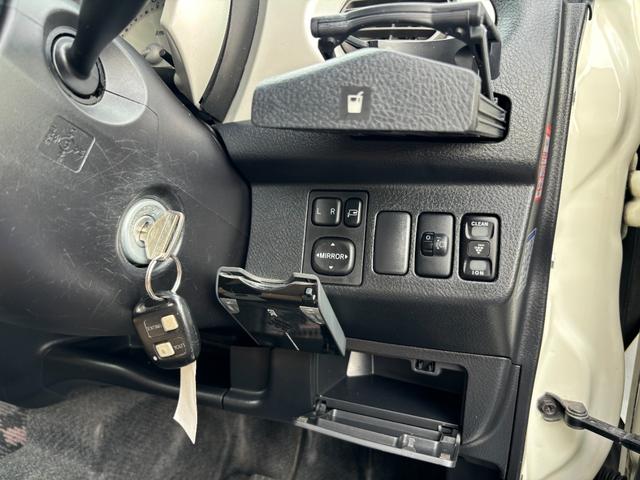 ミラジーノ Ｘ　車検　令和８年９月２０日　まで　走行７８，２００ｋｍ　ＥＴＣ　社外ＣＤ　キーレス　ドアバイザー　フロアマット（48枚目）