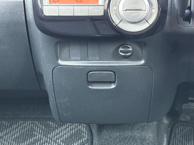 タント Gスペシャル 車検 2年 付き ナビ Bluetooth バックカメラ フルセグTV ETC アイドリングストップ バッテリー新品 左後ろ電動スライドドア フォグランプ スマートキー ドアバイザー フロアマット(30枚目)