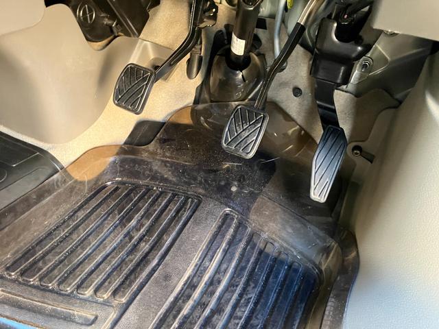 エブリイ ジョインターボ ETC ナビ TV キーレスエントリー 電動格納ミラー MT 盗難防止システム ABS CD DVD再生 アルミホイール 衝突安全ボディ エアコン パワーステアリング パワーウィンドウ(28枚目)