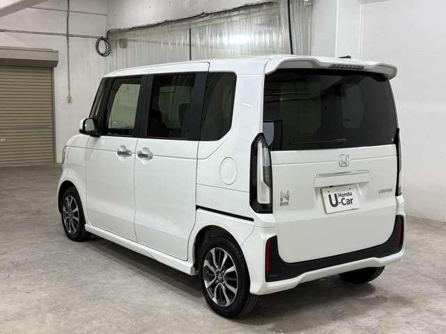 Ｎ－ＢＯＸカスタム 　ナビ　フルセグ　Ｂカメラ　ＥＴＣ　ＬＥＤ　ＡＷ　両側（片側のみ電動）スライドドア　スマートキー　ベンチシート　シートヒーター　フルフラットシート　ミュージックプレイヤー接続可　衝突被害軽減ブレーキ（2枚目）