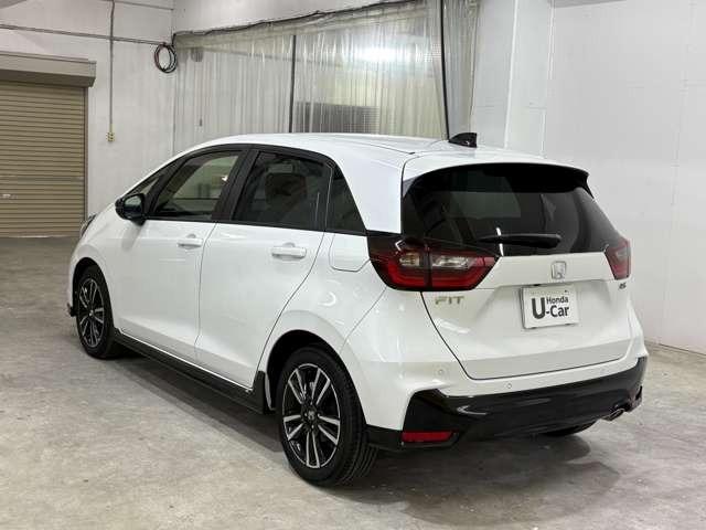 フィット ＲＳ　ナビ　フルセグ　Ｂカメラ　ＥＴＣ　ＬＥＤ　ＡＷ　スマートキー　ＤＶＤ　ＣＤ　ミュージックサーバー　ミュージックプレイヤー接続可　衝突被害軽減ブレーキ　アダプティブクルーズコントロール（2枚目）