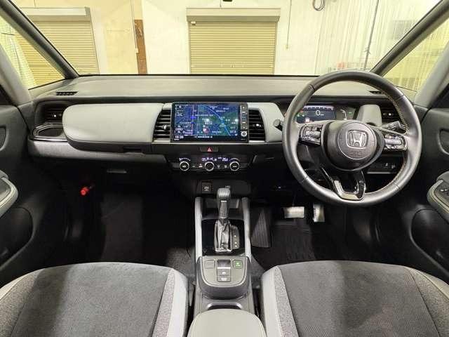 フィット ＲＳ　ナビ　フルセグ　Ｂカメラ　ＥＴＣ　ＬＥＤ　ＡＷ　スマートキー　ＤＶＤ　ＣＤ　ミュージックサーバー　ミュージックプレイヤー接続可　衝突被害軽減ブレーキ　アダプティブクルーズコントロール（3枚目）