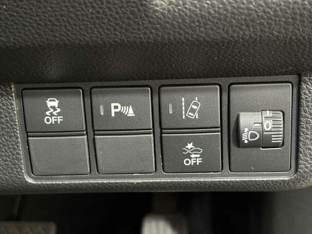 Ｎ－ＷＧＮカスタム Ｌ　ナビ　フルセグ　Ｂカメラ　ＬＥＤ　ＡＷ　ドライブレコーダー　フロントフォグランプ　シートヒーター　ＤＶＤ　ＣＤ　ミュージックサーバー（20枚目）