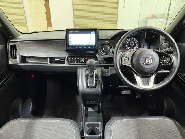 Ｎ－ＯＮＥ プレミアム　ツアラー　ナビ　フルセグ　Ｂカメラ　ＥＴＣ　ＬＥＤ　ＡＷ　ミュージックプレイヤー接続可　シートヒーター　スマートキー　衝突被害軽減ブレーキ（3枚目）