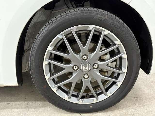 Ｎ－ＯＮＥ プレミアム　ツアラー　ナビ　フルセグ　Ｂカメラ　ＥＴＣ　ＬＥＤ　ＡＷ　ミュージックプレイヤー接続可　シートヒーター　スマートキー　衝突被害軽減ブレーキ（11枚目）