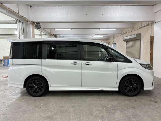 ステップワゴンスパーダ スパーダ・クールスピリット　ホンダセンシングブラスタ　１年間走行距離無制限保証付き　４ＷＤ　ナビ　フルセグ　マルチビューカメラ　ＥＴＣ　ＬＥＤ　ＡＷ　ドライブレコーダー　シートヒーター　３列シート（7枚目）