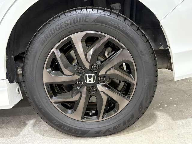 ステップワゴンスパーダ スパーダ・クールスピリット　ホンダセンシングブラスタ　１年間走行距離無制限保証付き　４ＷＤ　ナビ　フルセグ　マルチビューカメラ　ＥＴＣ　ＬＥＤ　ＡＷ　ドライブレコーダー　シートヒーター　３列シート（11枚目）