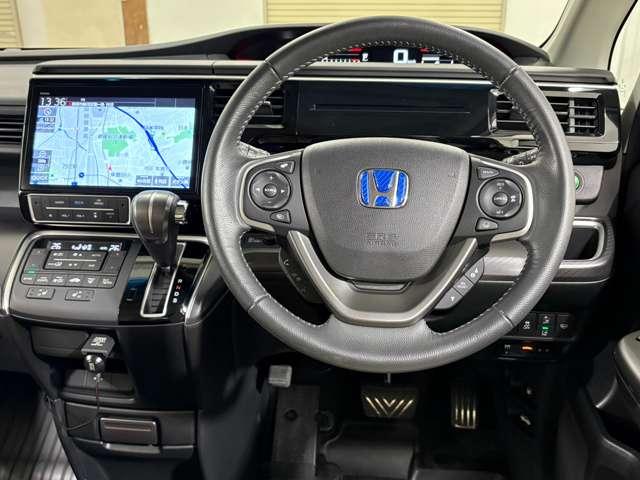 ステップワゴンスパーダ スパーダ・クールスピリット　ホンダセンシングブラスタ　１年間走行距離無制限保証付き　４ＷＤ　ナビ　フルセグ　マルチビューカメラ　ＥＴＣ　ＬＥＤ　ＡＷ　ドライブレコーダー　シートヒーター　３列シート（12枚目）