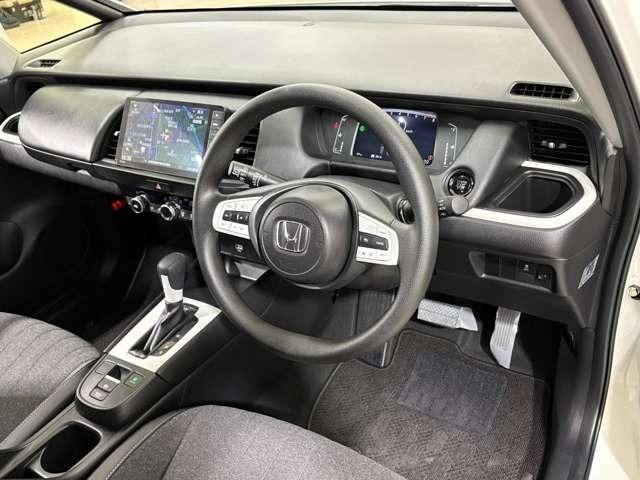 フィット ホーム ナビ フルセグ Bカメラ ETC LED ミュージックプレイヤー接続可 スマートキー 衝突被害軽減ブレーキ 盗難防止装置 アダプティブクルーズコントロール(13枚目)