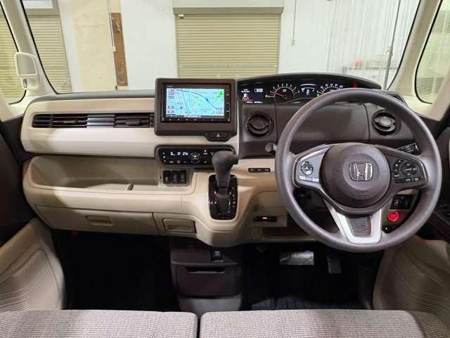 Ｎ－ＢＯＸ Ｇ・Ｌホンダセンシング　１年間走行距離無制限保証付き　ナビ　Ｂカメラ　ＥＴＣ　ＬＥＤ　ＣＤ　ミュージックプレイヤー接続可　ドライブレコーダー　スマートキー　シートヒーター　両側（電動）スライドドア（3枚目）