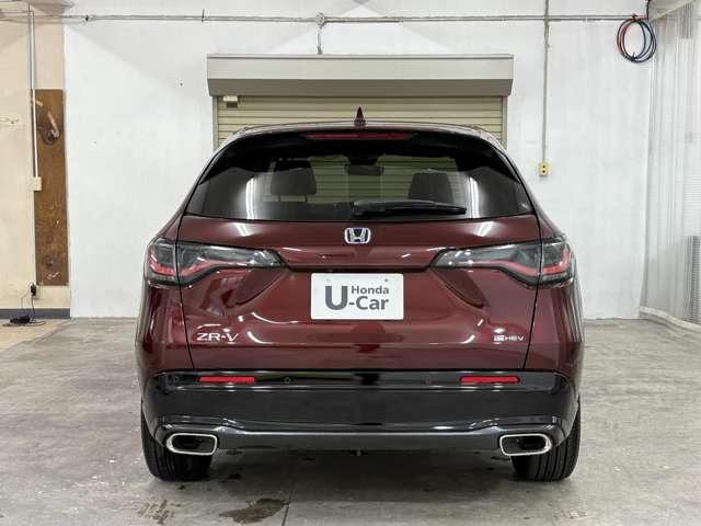 ＺＲ－Ｖ ｅ：ＨＥＶ　Ｚ特別仕様車ブラックスタイル　ナビ　フルセグ　マルチビューカメラ　ＥＴＣ　ＬＥＤ　ＡＷ　スマートキー　電動シート　シートヒーター　本革シート　ミュージックプレイヤー接続可　ディスプレイオーディオ　アルミホイール（10枚目）