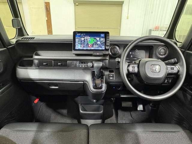 Ｎ－ＢＯＸカスタム 　試乗車入替車　ナビ　フルセグ　Ｂカメラ　ＥＴＣ　ＬＥＤ　ＡＷ　ミュージックプレイヤー接続可　シートヒーター　フルフラットシート　スマートキー（3枚目）