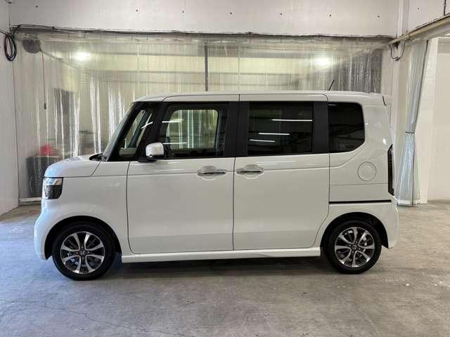 Ｎ－ＢＯＸカスタム 　試乗車入替車　ナビ　フルセグ　Ｂカメラ　ＥＴＣ　ＬＥＤ　ＡＷ　ミュージックプレイヤー接続可　シートヒーター　フルフラットシート　スマートキー（8枚目）