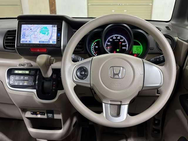 Ｎ－ＢＯＸ Ｇ・Ｌパッケージ　１年間走行距離無制限保証付き　ナビ　ワンセグ　Ｂカメラ　ＥＴＣ　両側（片側のみ電動）スライドドア　スマートキー　ベンチシート　ＣＤ　ミュージックプレイヤー接続可　ドライブレコーダー（12枚目）