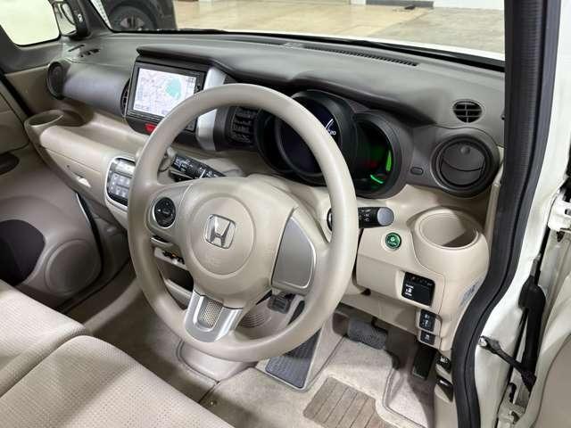 Ｎ－ＢＯＸ Ｇ・Ｌパッケージ　１年間走行距離無制限保証付き　ナビ　ワンセグ　Ｂカメラ　ＥＴＣ　両側（片側のみ電動）スライドドア　スマートキー　ベンチシート　ＣＤ　ミュージックプレイヤー接続可　ドライブレコーダー（13枚目）