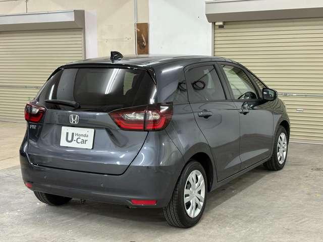 フィット ホーム　ナビ　フルセグ　Ｂカメラ　ＥＴＣ　ＬＥＤ　ミュージックプレイヤー接続可　スマートキー　衝突被害軽減ブレーキ　横滑り防止装置　盗難防止装置（9枚目）