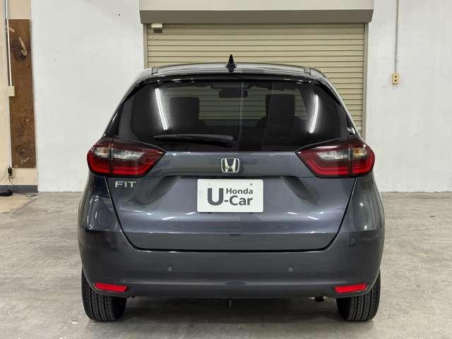 フィット ホーム　ナビ　フルセグ　Ｂカメラ　ＥＴＣ　ＬＥＤ　ミュージックプレイヤー接続可　スマートキー　衝突被害軽減ブレーキ　横滑り防止装置　盗難防止装置（10枚目）