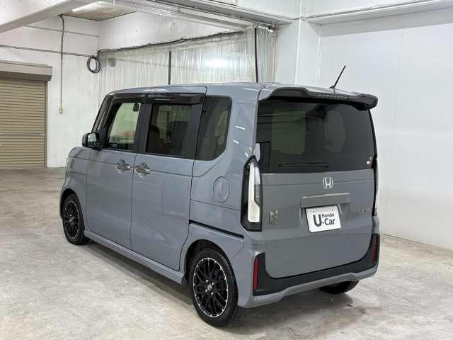 N-BOXカスタム ターボコーディネートスタイル モノトーン ナビ フルセグ Bカメラ ETC LED AW 両側(電動)スライドドア スマートキー ベンチシート シートヒーター フルフラットシート 過給器設定モデル DVD CD ドライブレコーダー(2枚目)