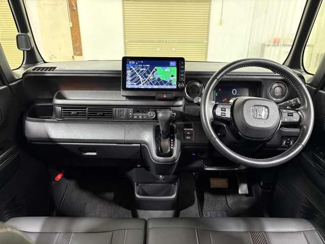 N-BOXカスタム ターボコーディネートスタイル モノトーン ナビ フルセグ Bカメラ ETC LED AW 両側(電動)スライドドア スマートキー ベンチシート シートヒーター フルフラットシート 過給器設定モデル DVD CD ドライブレコーダー(3枚目)