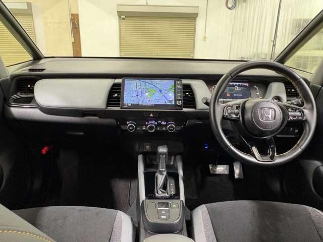 フィット RS ナビ フルセグ Bカメラ ETC LED AW スマートキー DVD CD ミュージックサーバー ミュージックプレイヤー接続可 衝突被害軽減ブレーキ アダプティブクルーズコントロール 障害物センサー(3枚目)