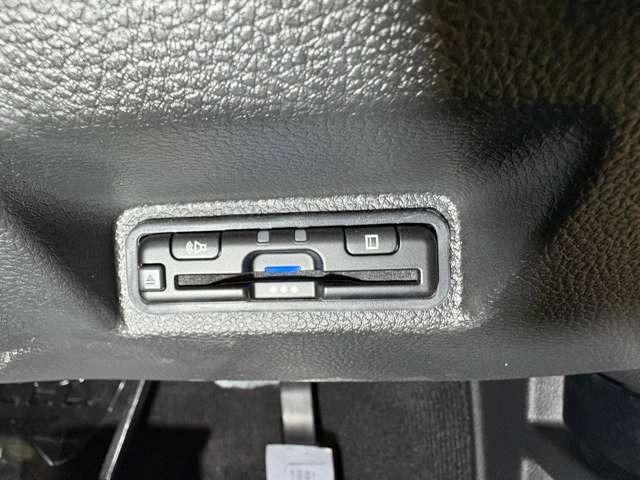 ＷＲ－Ｖ Ｚ＋　ナビ　フルセグ　Ｂカメラ　ＥＴＣ　ＬＥＤ　ＡＷ　フロントフォグランプ　ルーフレール　スマートキー　ミュージックプレイヤー接続可　衝突被害軽減ブレーキ　アダプティブクルーズコントロール　障害物センサー（20枚目）