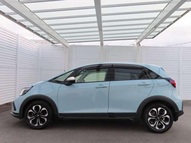 フィット クロスター　１年間走行距離無制限保証付き　ナビ　フルセグ　Ｒカメラ　ＥＴＣ　ＡＷ　ＬＥＤ　スマートキー　ＤＶＤ　ＣＤ　ミュージックプレイヤー接続可　衝突被害軽減ブレーキ　アダプティブクルーズコントロール（7枚目）