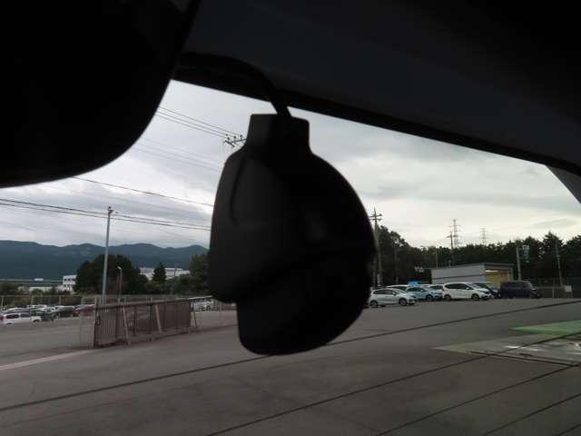 Ｎ－ＢＯＸカスタム Ｌ　ナビ　フルセグ　前後ドラレコ　Ｒカメラ　ＥＴＣ　スマートキー　シートヒーター　ＬＥＤヘッドライト　アルミホイール　衝突被害軽減ブレーキ（11枚目）