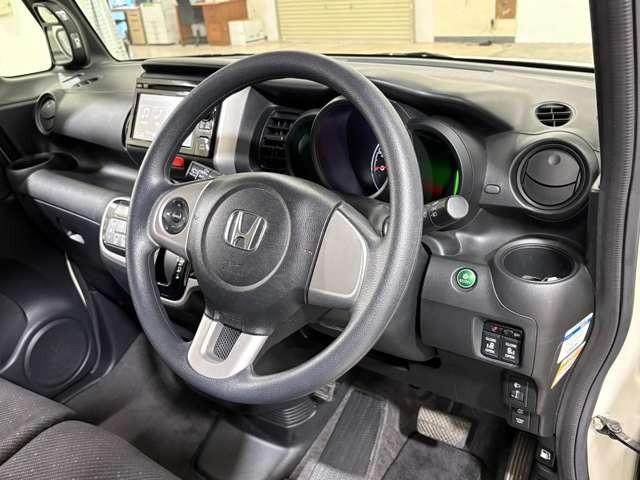 Ｎ－ＢＯＸ Ｇ　ＳＳパッケージ　１年間走行距離無制限保証付き　ワンセグ　Ｂカメラ　ＣＤ　ＡＭ　ＦＭラジオ　ＡＷ　両側（電動）スライドドア　スマートキー　ベンチシート　ミュージックプレイヤー接続可　ドライブレコーダー（12枚目）