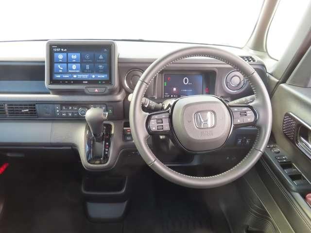 Ｎ－ＢＯＸカスタム コーディネートスタイル　モノトーン　Ｒカメラ　ＥＴＣ　ＡＷ　ディスプレイオーディオ　両側電動スライドドア　ＬＥＤヘッドライト　シートヒーター　レーンキープアシスト（14枚目）