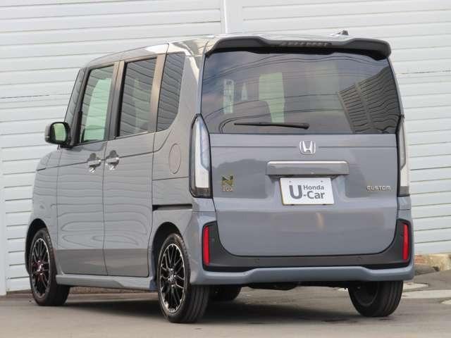 Ｎ－ＢＯＸカスタム ターボコーディネートスタイル　モノトーン　ナビ　フルセグ　Ｒカメラ　ＥＴＣ　ＡＷ　ＬＥＤ　両側（電動）スライドドア　スマートキー　ベンチシート　シートヒーター　フルフラットシート　ミュージックプレイヤー接続可　衝突被害軽減ブレーキ（2枚目）