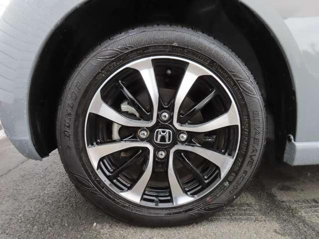 Ｎ－ＢＯＸカスタム コーディネートスタイル　モノトーン　ナビ　フルセグ　Ｒカメラ　ＥＴＣ　ＡＷ　ＬＥＤ　両側電動スライドドア　シートヒーター　ミュージックプレイヤー接続可（8枚目）