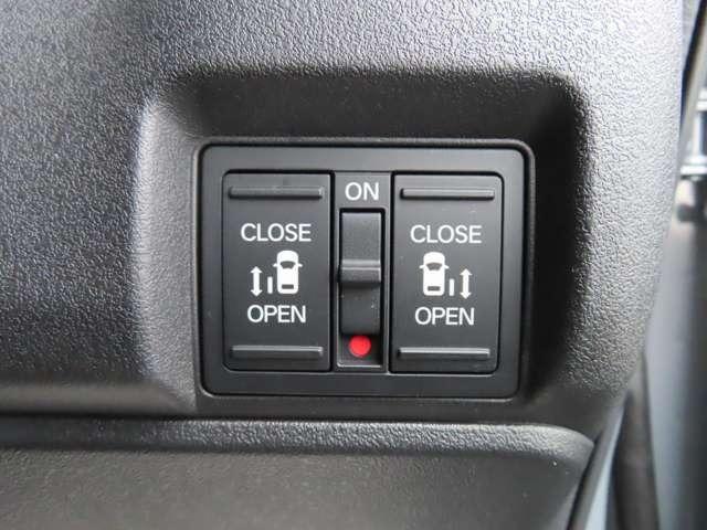 Ｎ－ＢＯＸカスタム コーディネートスタイル　モノトーン　ナビ　フルセグ　Ｒカメラ　ＥＴＣ　ＡＷ　ＬＥＤ　両側電動スライドドア　シートヒーター　ミュージックプレイヤー接続可（17枚目）