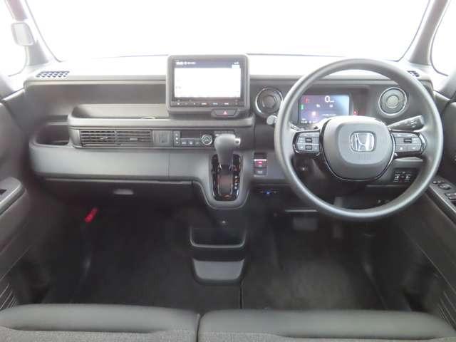 Ｎ－ＢＯＸカスタム 　ナビ　フルセグ　Ｒカメラ　ＥＴＣ　ＬＥＤ　ＡＷ　両側ＰＳＤ　ミュージックプレイヤー接続可　スマートキー　ベンチシート　シートヒーター（3枚目）