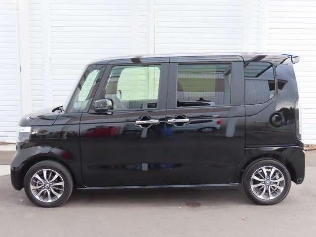 Ｎ－ＢＯＸカスタム 　ナビ　フルセグ　Ｒカメラ　ＥＴＣ　ＬＥＤ　ＡＷ　両側ＰＳＤ　ミュージックプレイヤー接続可　スマートキー　ベンチシート　シートヒーター（6枚目）