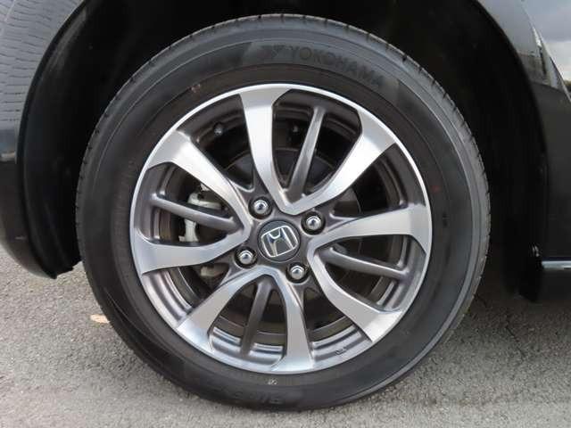 Ｎ－ＢＯＸカスタム 　ナビ　フルセグ　Ｒカメラ　ＥＴＣ　ＬＥＤ　ＡＷ　両側ＰＳＤ　ミュージックプレイヤー接続可　スマートキー　ベンチシート　シートヒーター（8枚目）